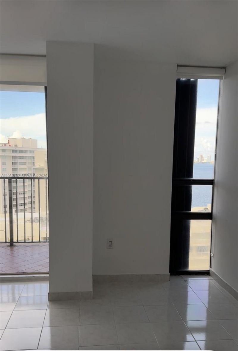 1450 Brickell Bay Dr , Unit 1604, Miami, FL 33131 Photo