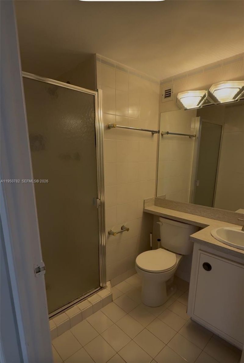 1450 Brickell Bay Dr , Unit 1604, Miami, FL 33131 Photo