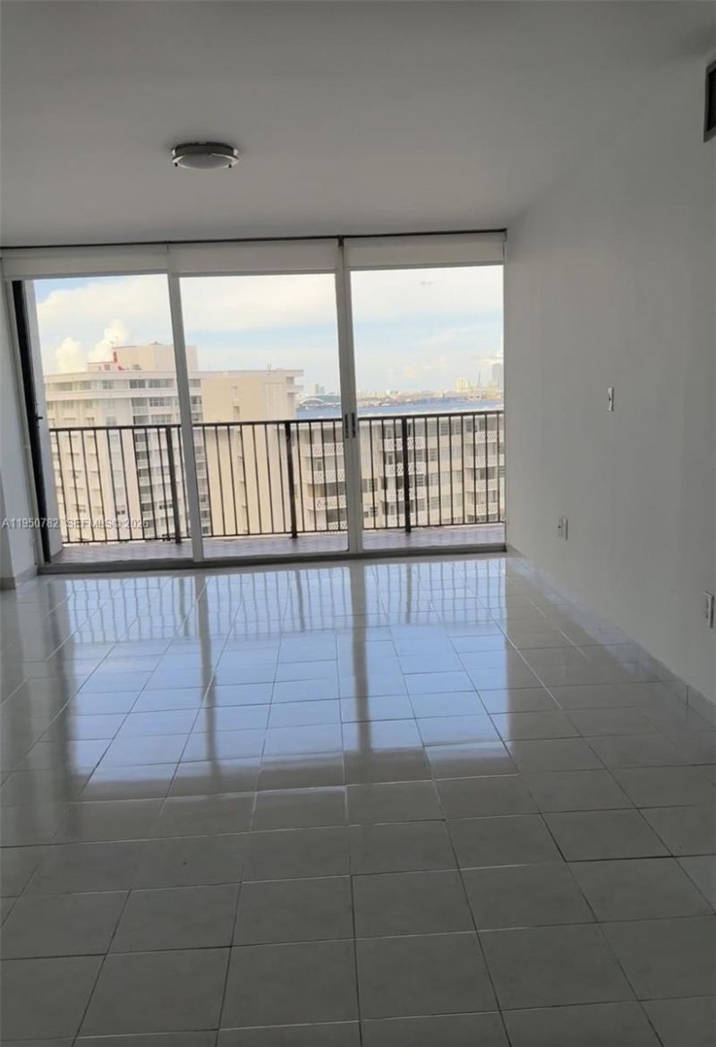 1450 Brickell Bay Dr , Unit 1604, Miami, FL 33131 Photo