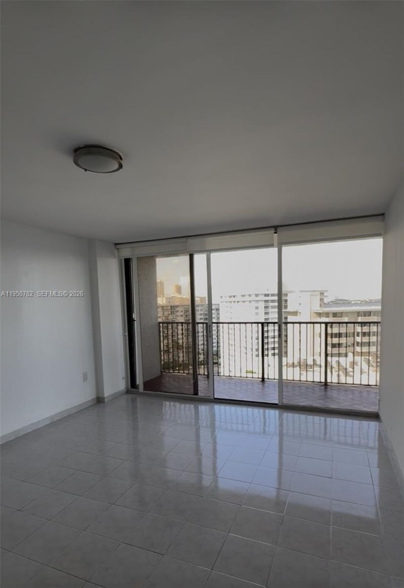 1450 Brickell Bay Dr , Unit 1604, Miami, FL 33131 Photo