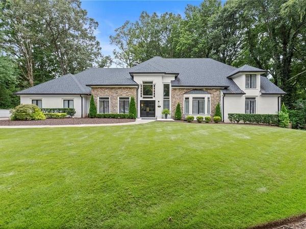 1460 Lakemist Court, Roswell, GA 30075