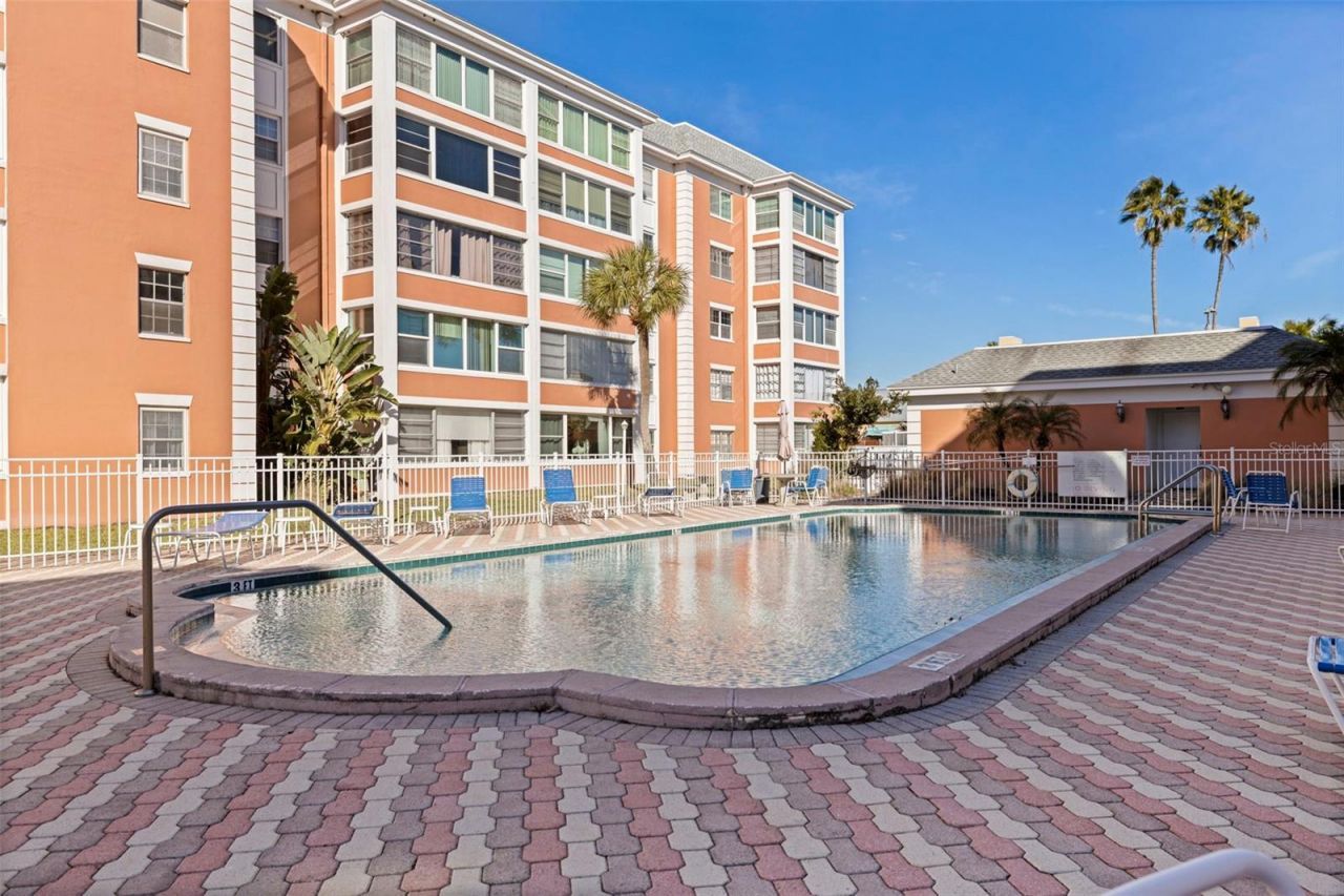 6800 20th Avenue N, Unit 504, Saint Petersburg, FL 33710 Photo