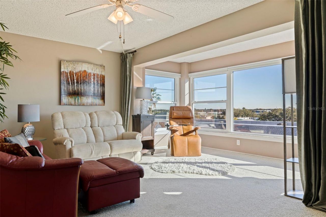 6800 20th Avenue N, Unit 504, Saint Petersburg, FL 33710 Photo