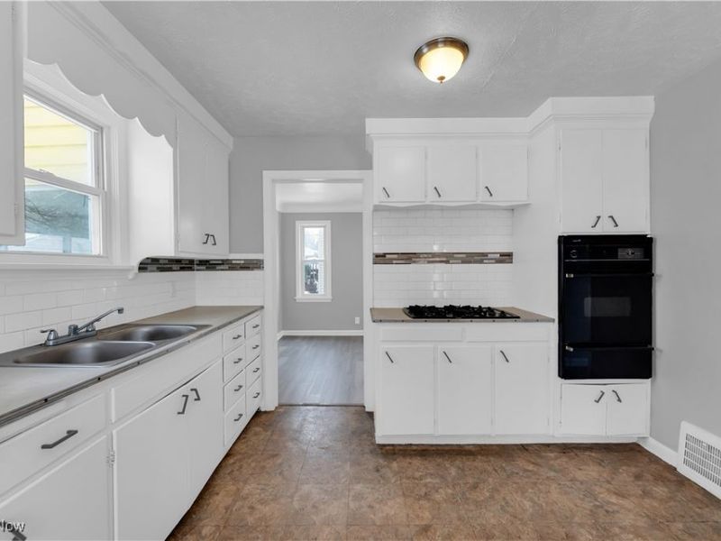 5213 E 119th Street, Cleveland, OH 44125 Photo 10