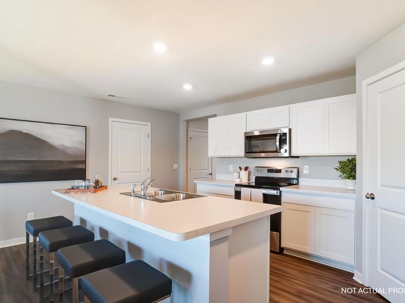 139 Brookside Drive, Jeffersonville, OH 43128 Photo 4