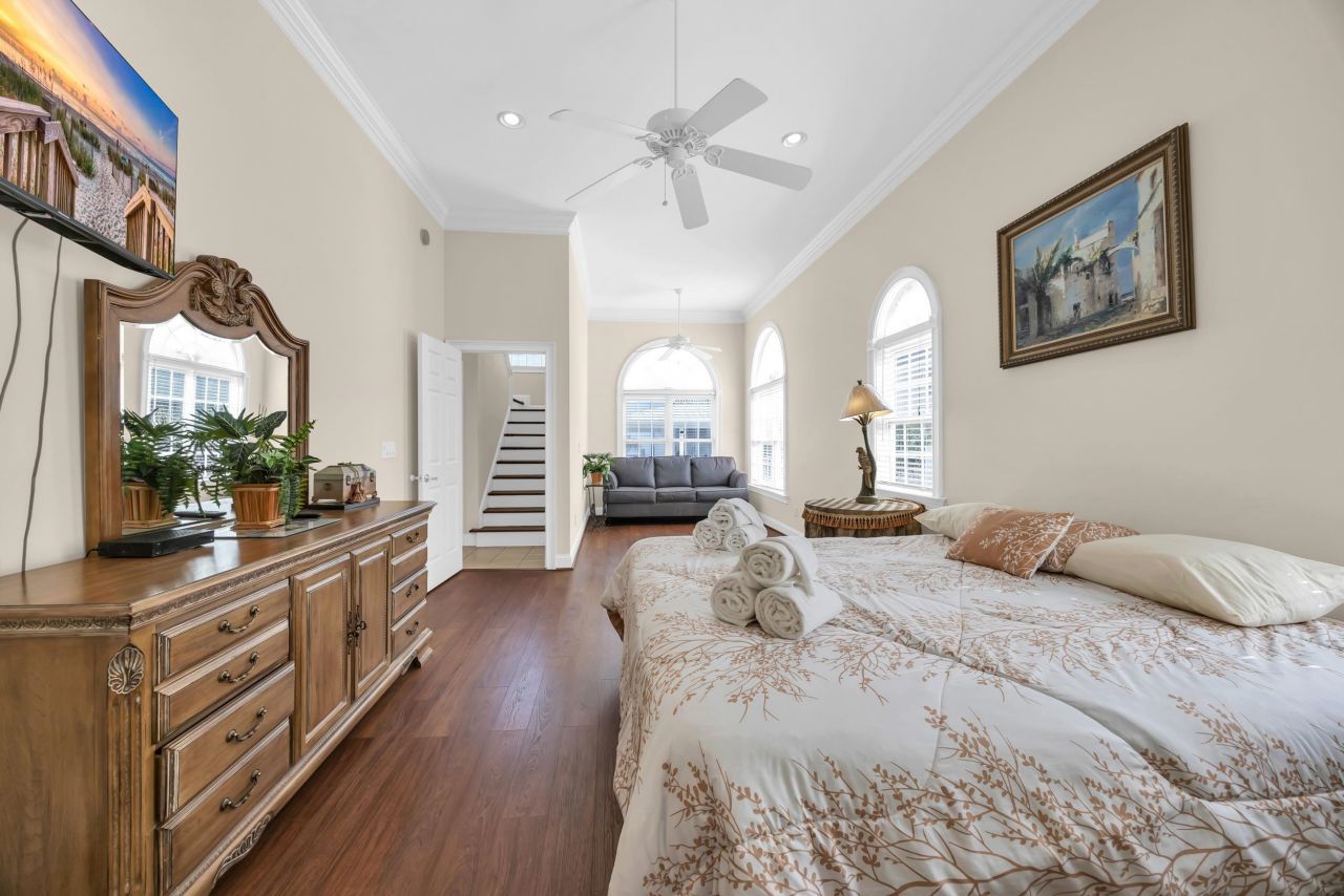 4725 Harmony Ln. Photo 13