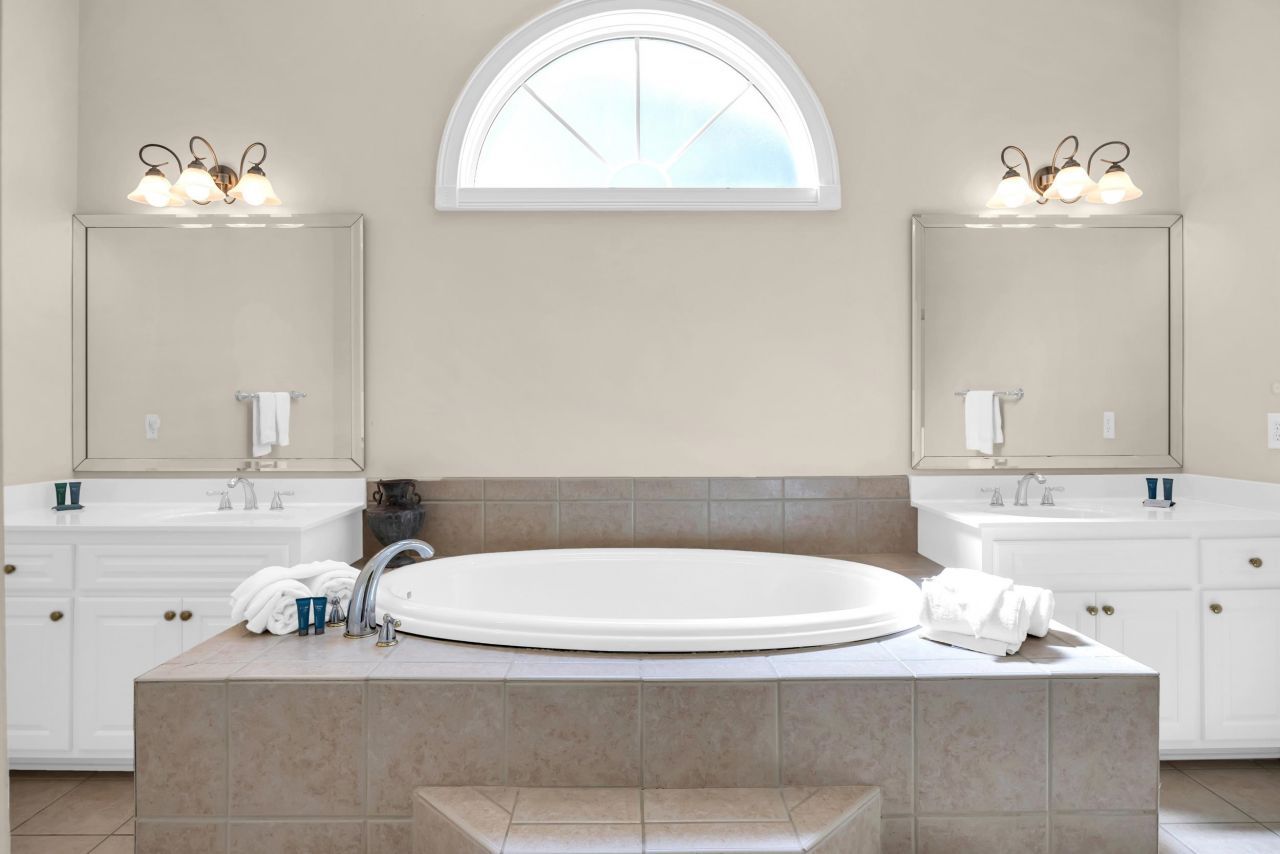 4725 Harmony Ln. Photo 14