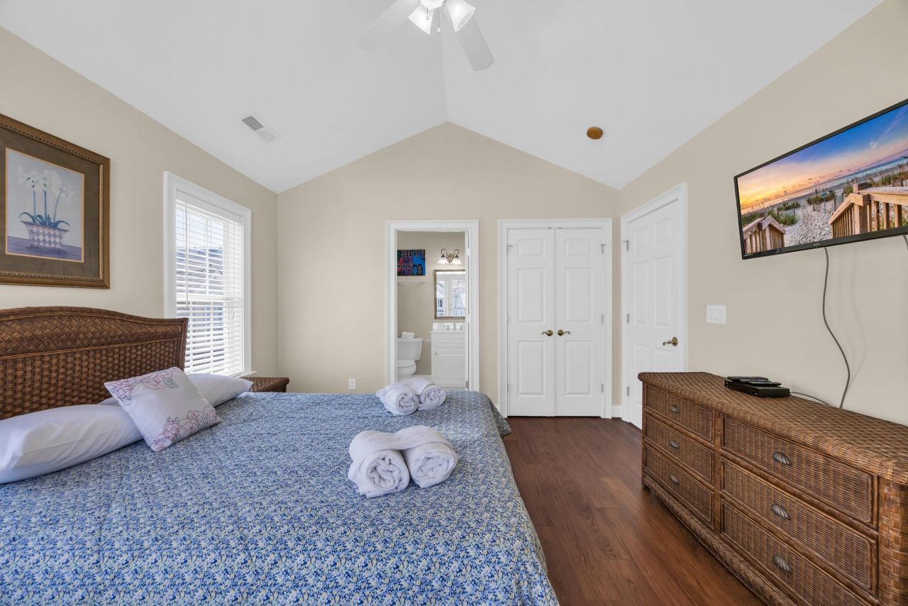 4725 Harmony Ln. Photo 18