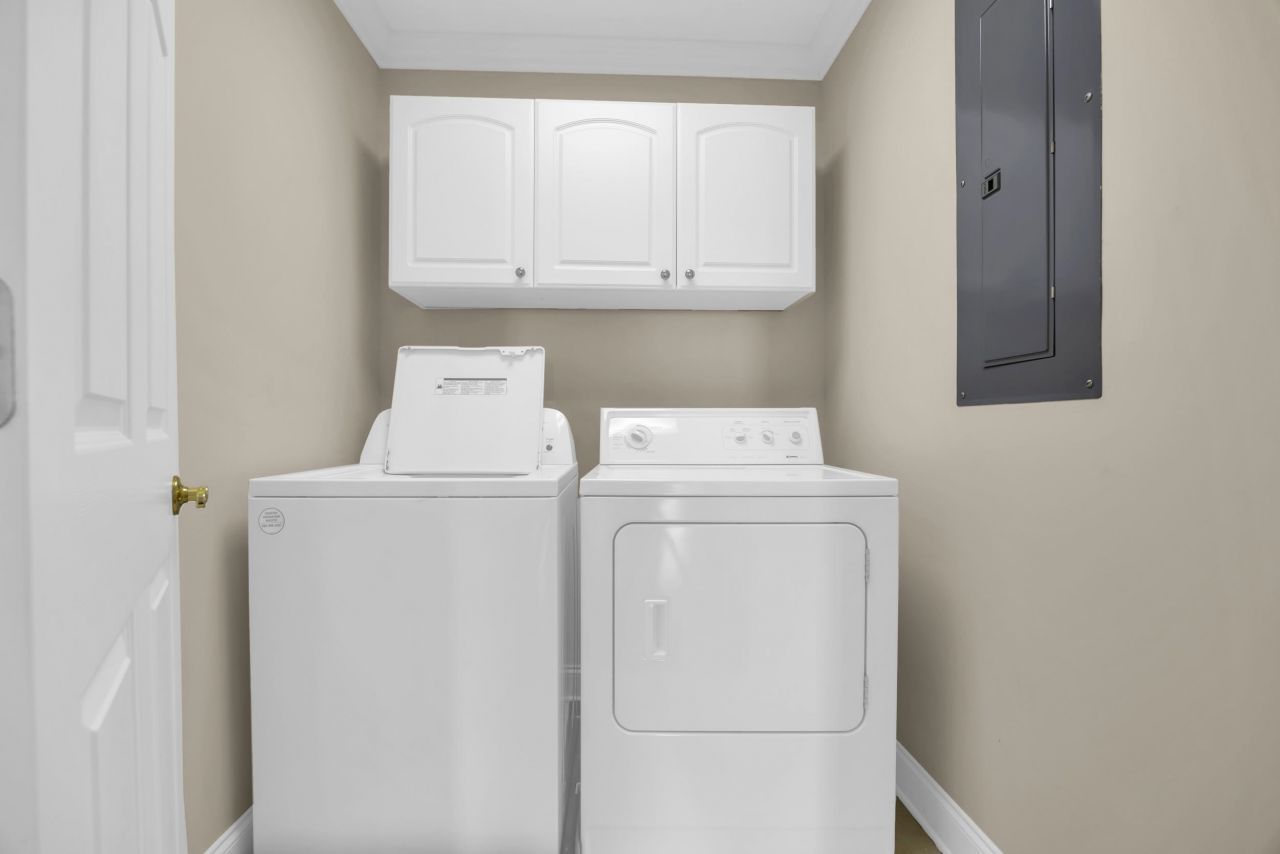 4725 Harmony Ln. Photo 23