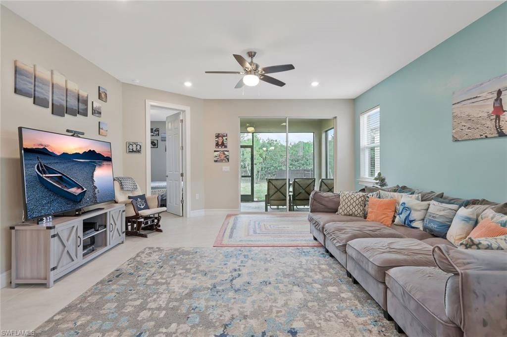 836 Heather Lake Ave, Cape Coral, FL 33993 Photo