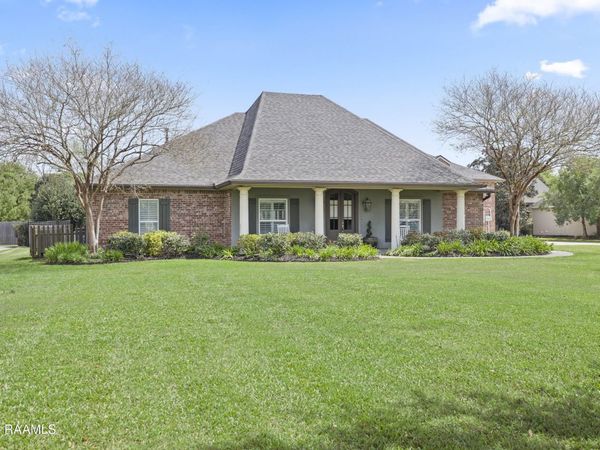 119 Nellies Lane, Broussard, LA 70518