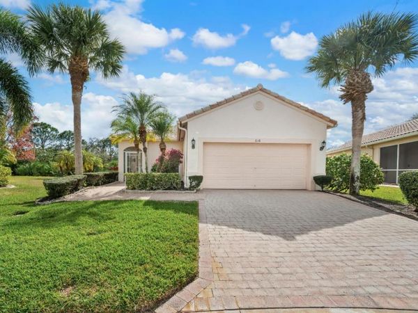 616 NW Whitfield Way, Port St. Lucie, FL 34986