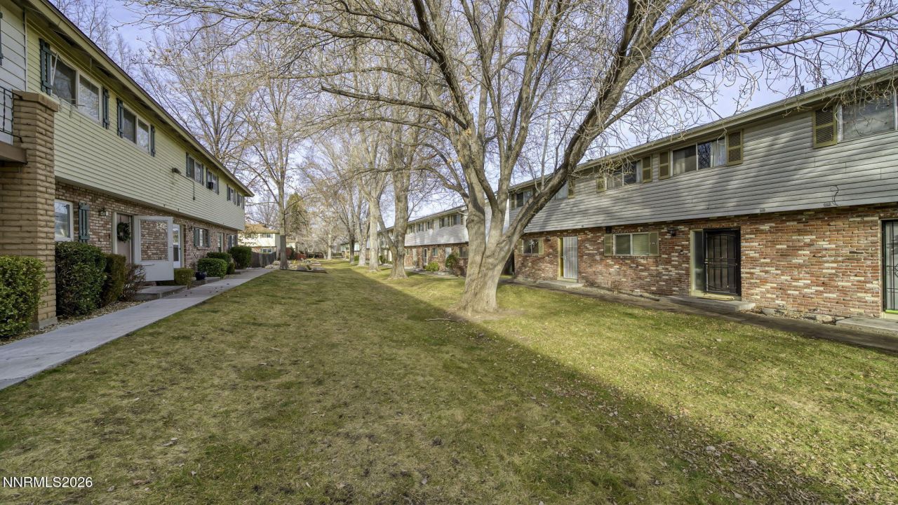 359 Smithridge Park, Reno, NV 89502 Photo