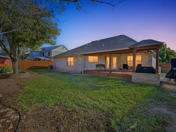 903 E Olympic DR, Pflugerville, TX 78660