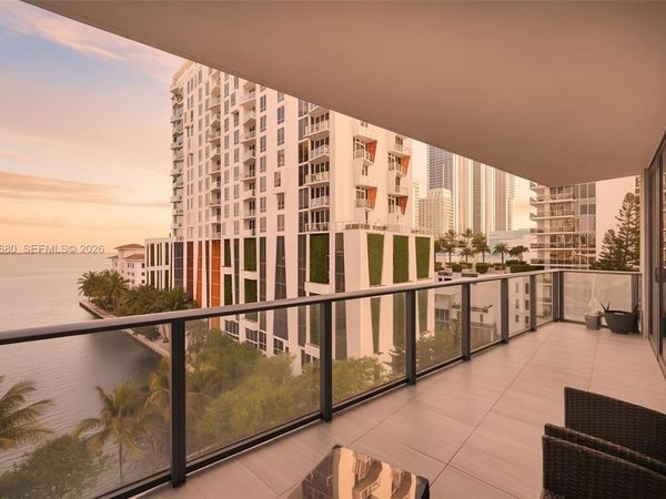 460 NE 28th St, Unit 608, Miami, FL 33137