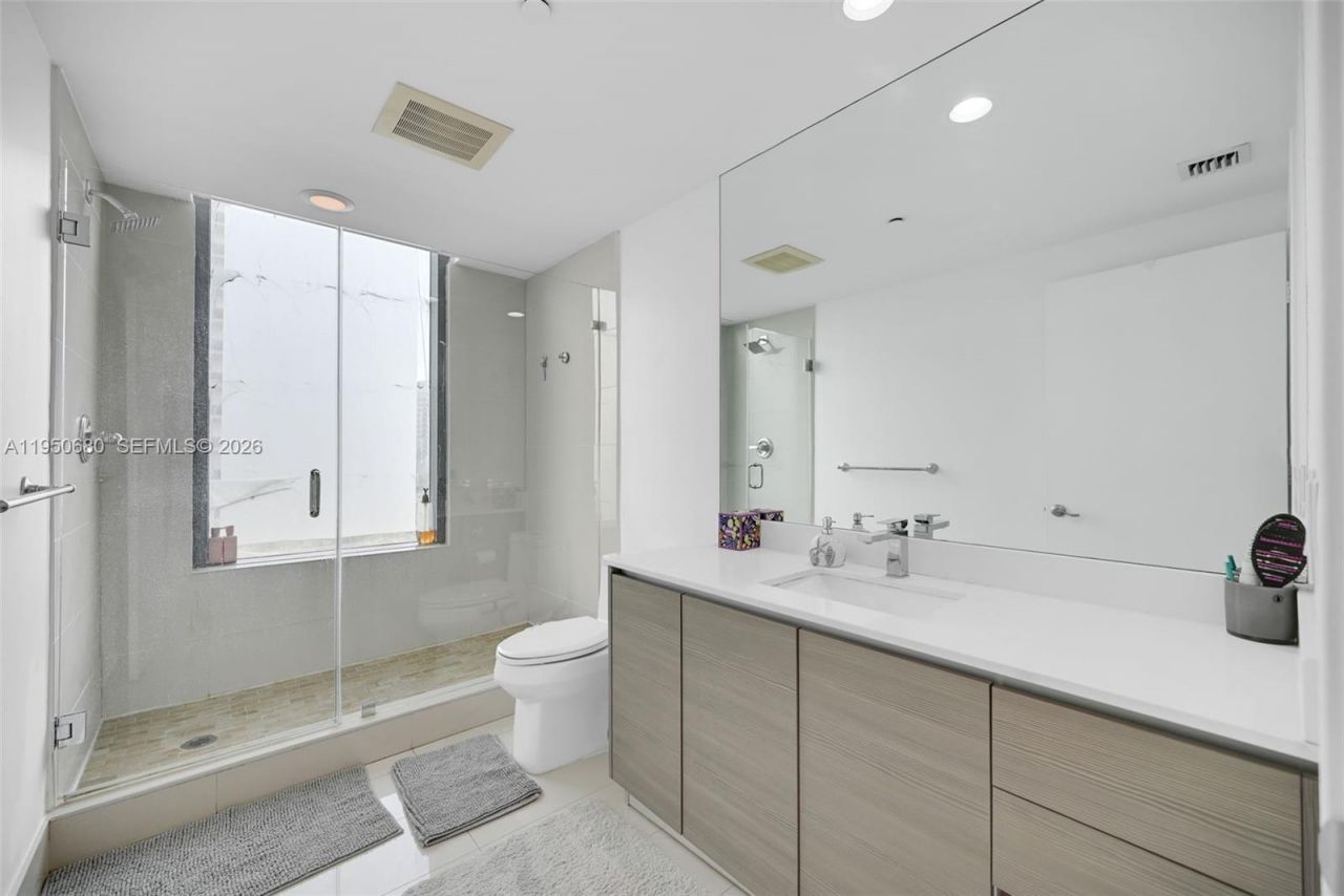 460 NE 28th St, Unit 608, Miami, FL 33137 Photo