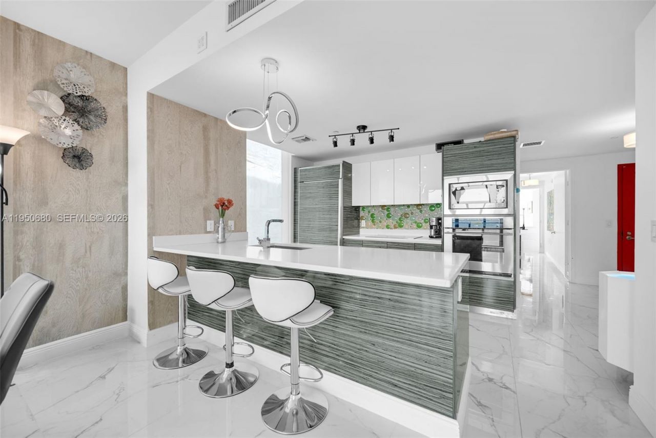 460 NE 28th St, Unit 608, Miami, FL 33137 Photo