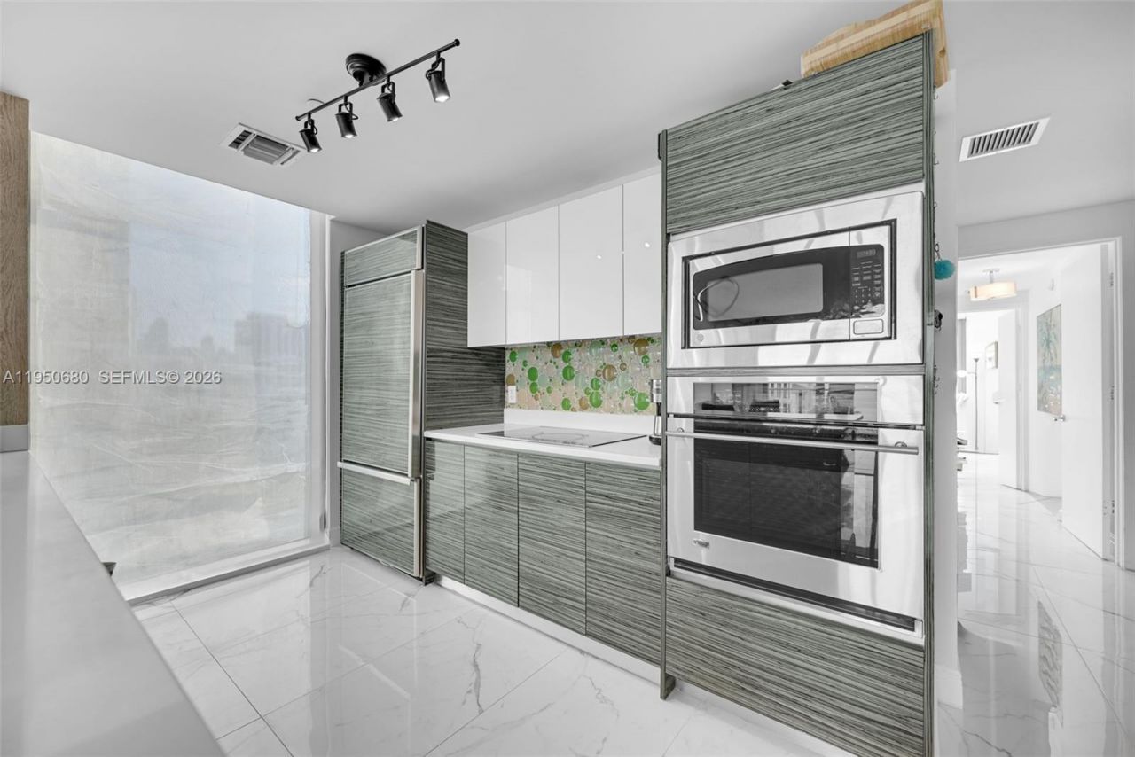 460 NE 28th St, Unit 608, Miami, FL 33137 Photo