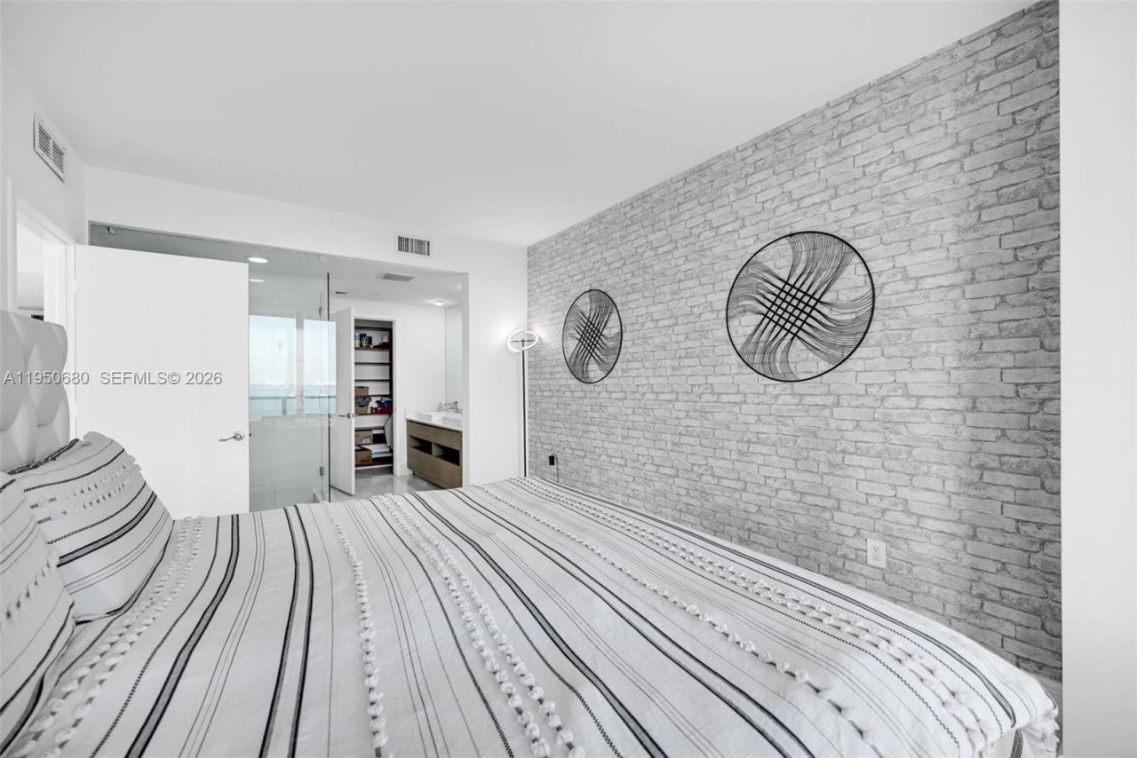 460 NE 28th St, Unit 608, Miami, FL 33137 Photo