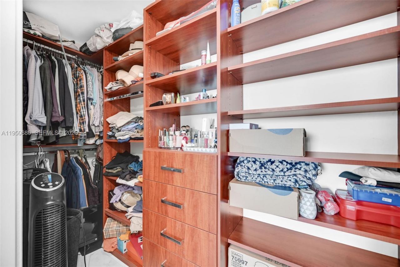 460 NE 28th St, Unit 608, Miami, FL 33137 Photo