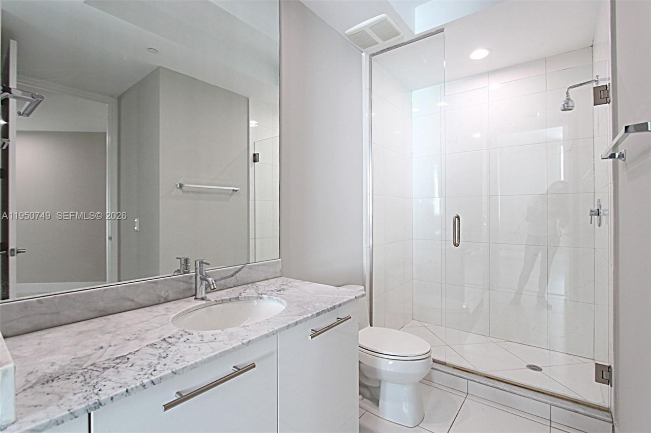 500 Brickell Ave, Unit 4110, Miami, FL 33131 Photo