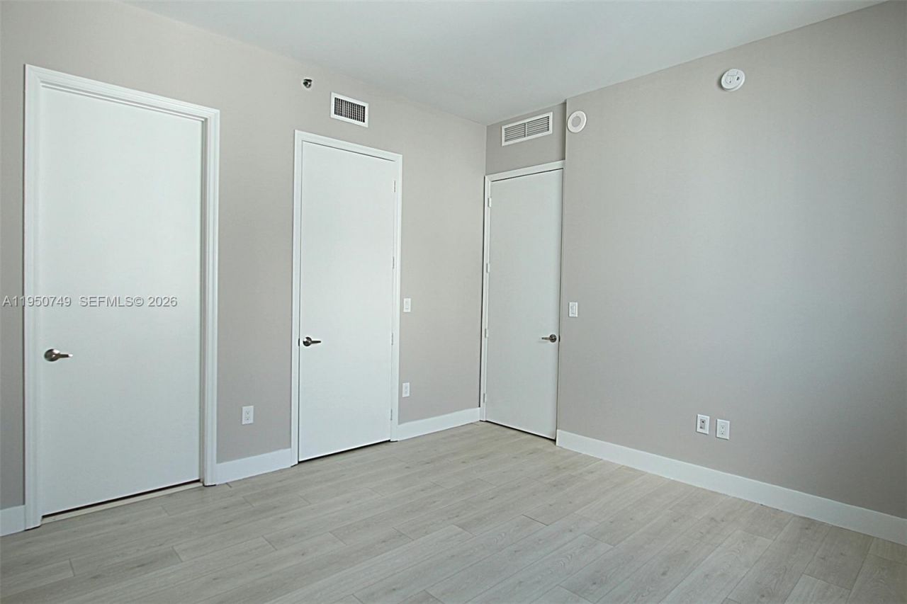 500 Brickell Ave, Unit 4110, Miami, FL 33131 Photo