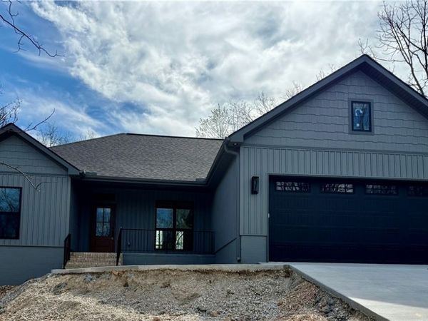 6 Cargill Lane, Bella Vista, AR 72715