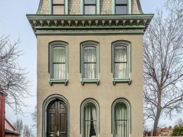 1901 Hickory Street, St Louis, MO 63104