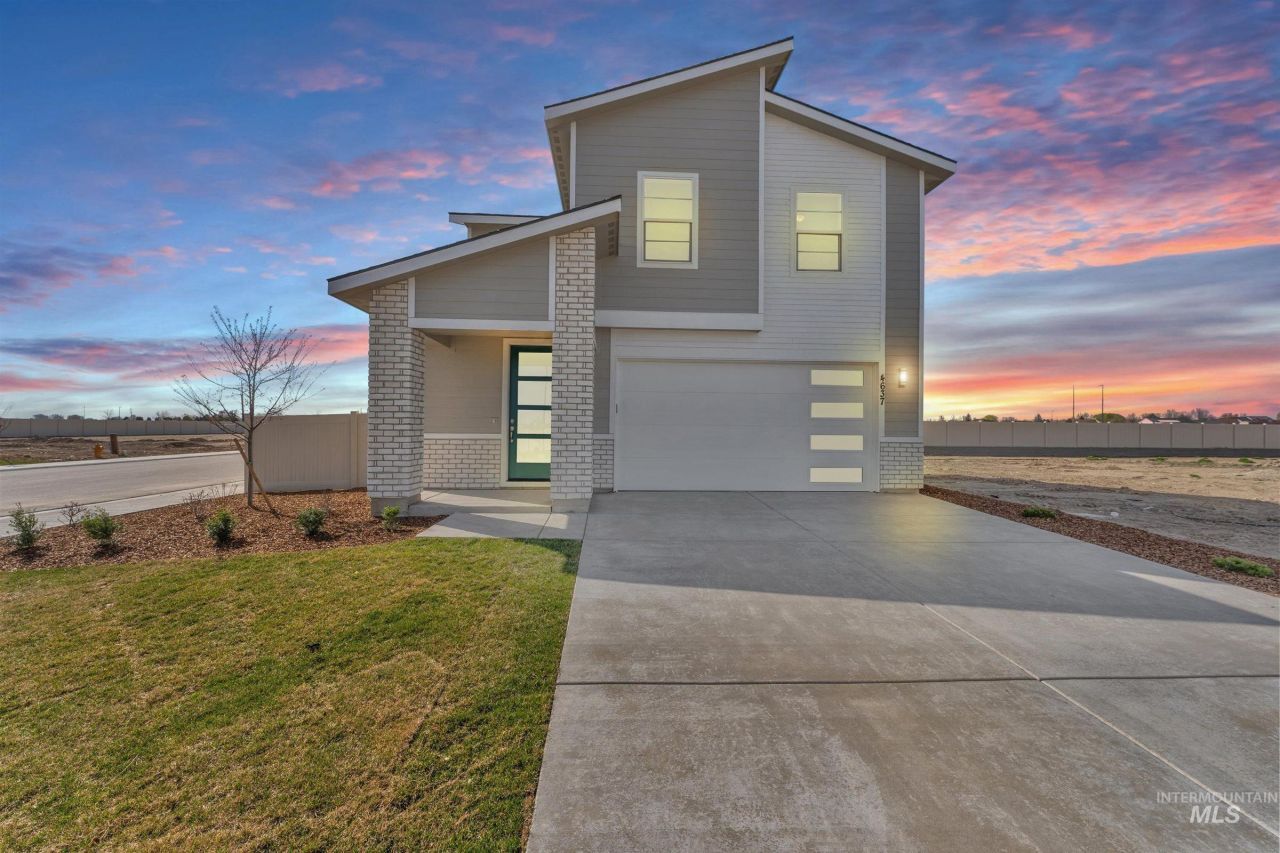 373 W Lyra St, Meridian, ID 83642 Main Photo