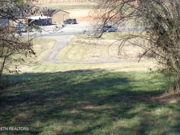 1504 E MAIN STREET, Rogersville, TN 37857