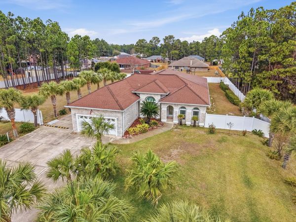 7456 Woodmont Road, Navarre, FL 32566