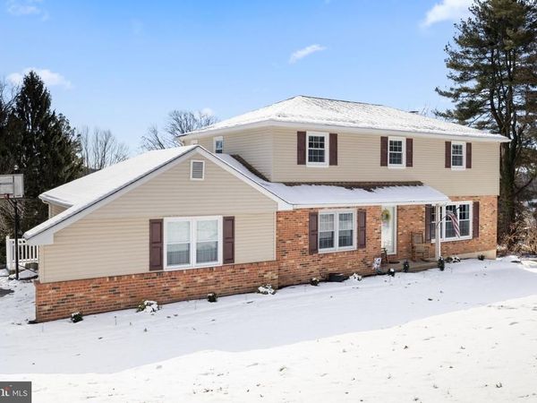 554 HOLLY KNOLL ROAD, HOCKESSIN, DE 19707