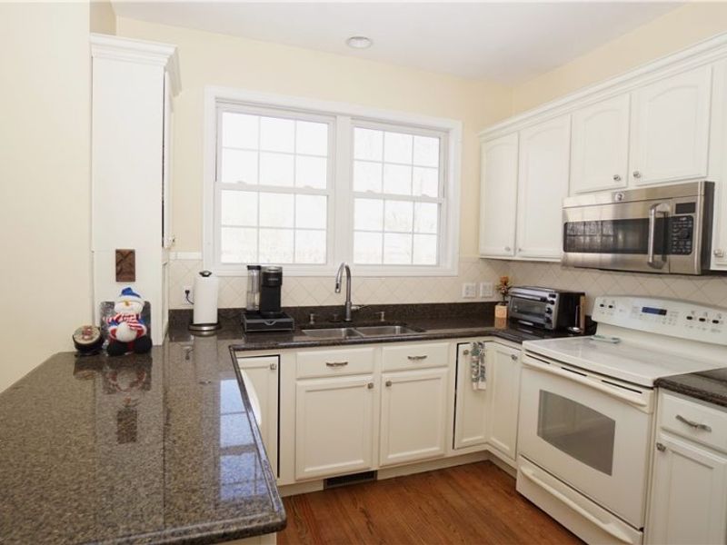 519 Cheswyck Court, Akron, OH 44321 Photo 28