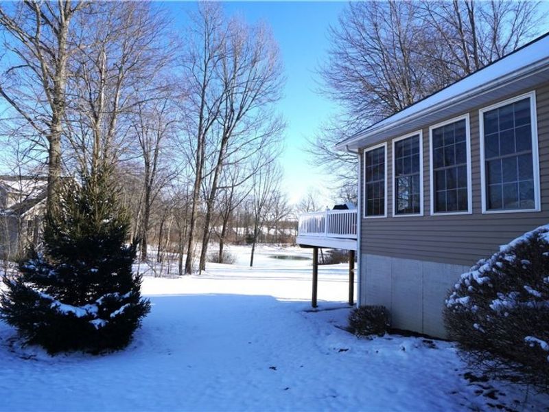 519 Cheswyck Court, Akron, OH 44321 Photo 3