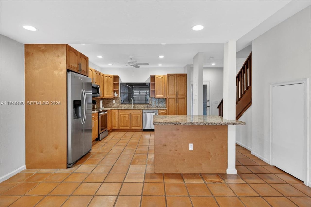 8896 SW 62nd Ter, Unit 7-G, Miami, FL 33173 Photo