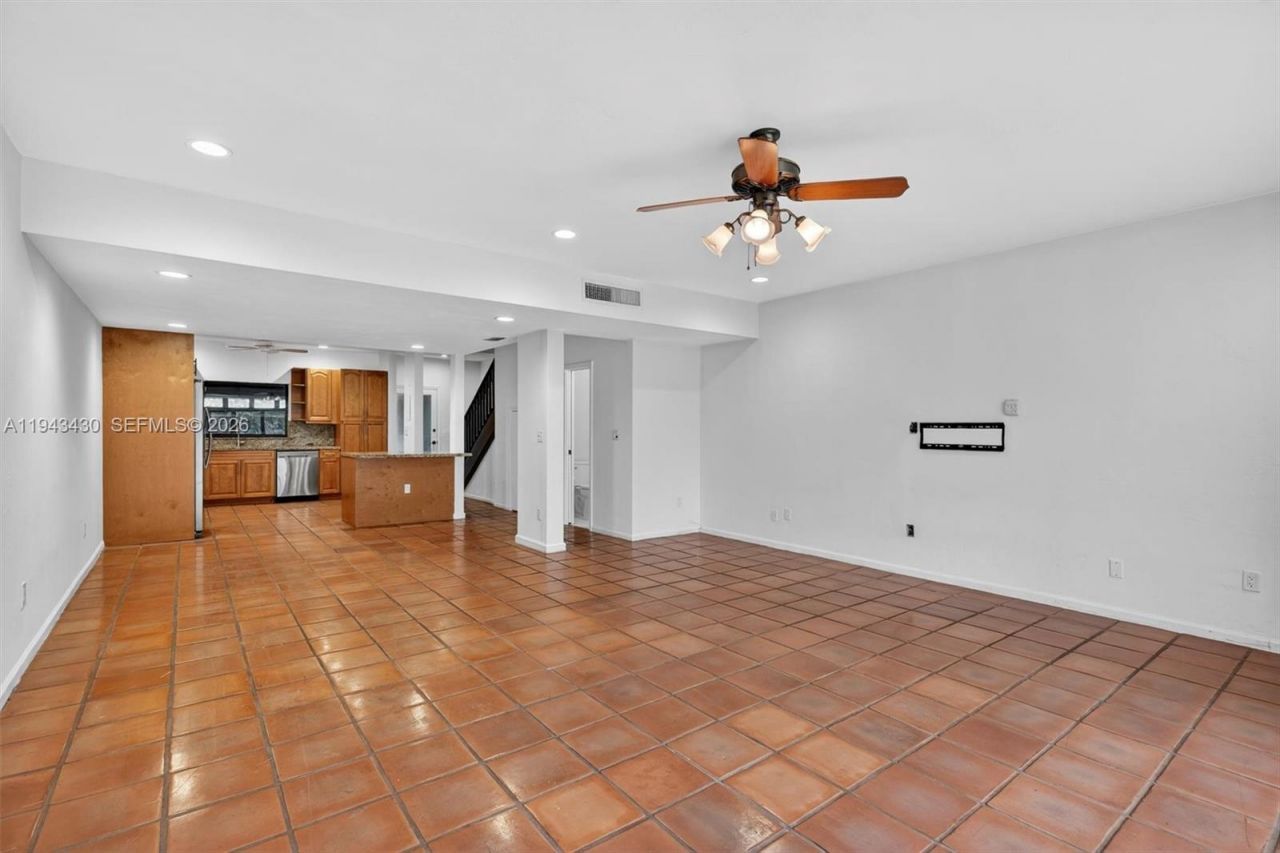 8896 SW 62nd Ter, Unit 7-G, Miami, FL 33173 Photo