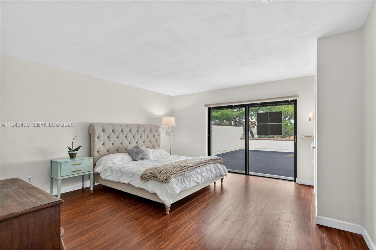 8896 SW 62nd Ter, Unit 7-G, Miami, FL 33173 Photo