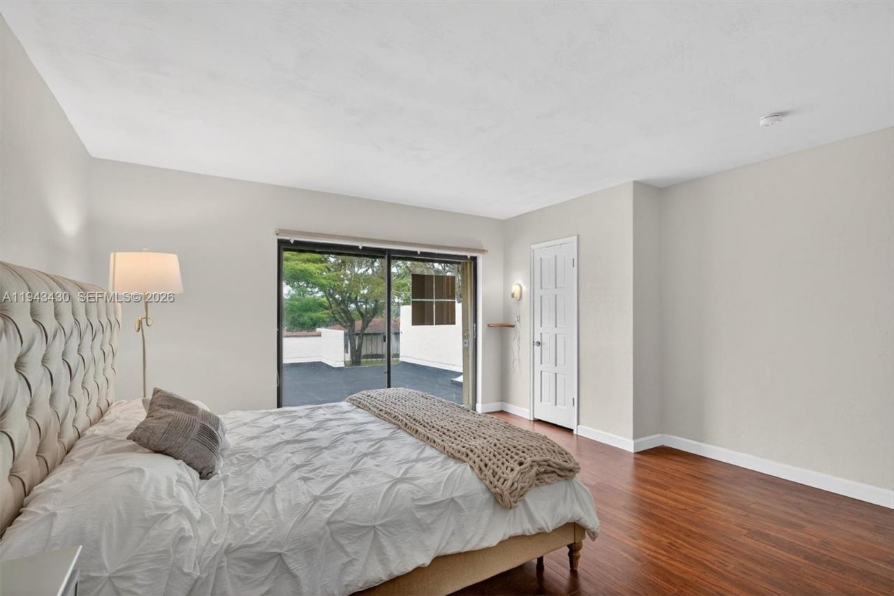 8896 SW 62nd Ter, Unit 7-G, Miami, FL 33173 Photo