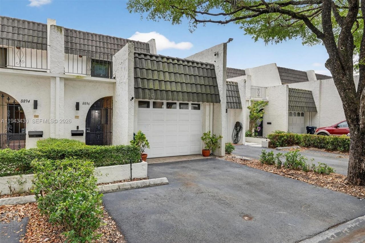 8896 SW 62nd Ter, Unit 7-G, Miami, FL 33173 Photo