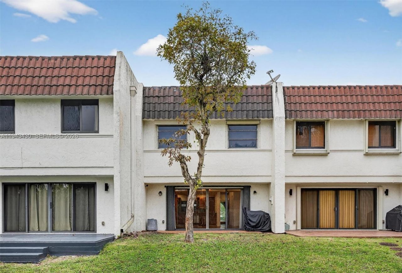 8896 SW 62nd Ter, Unit 7-G, Miami, FL 33173 Photo