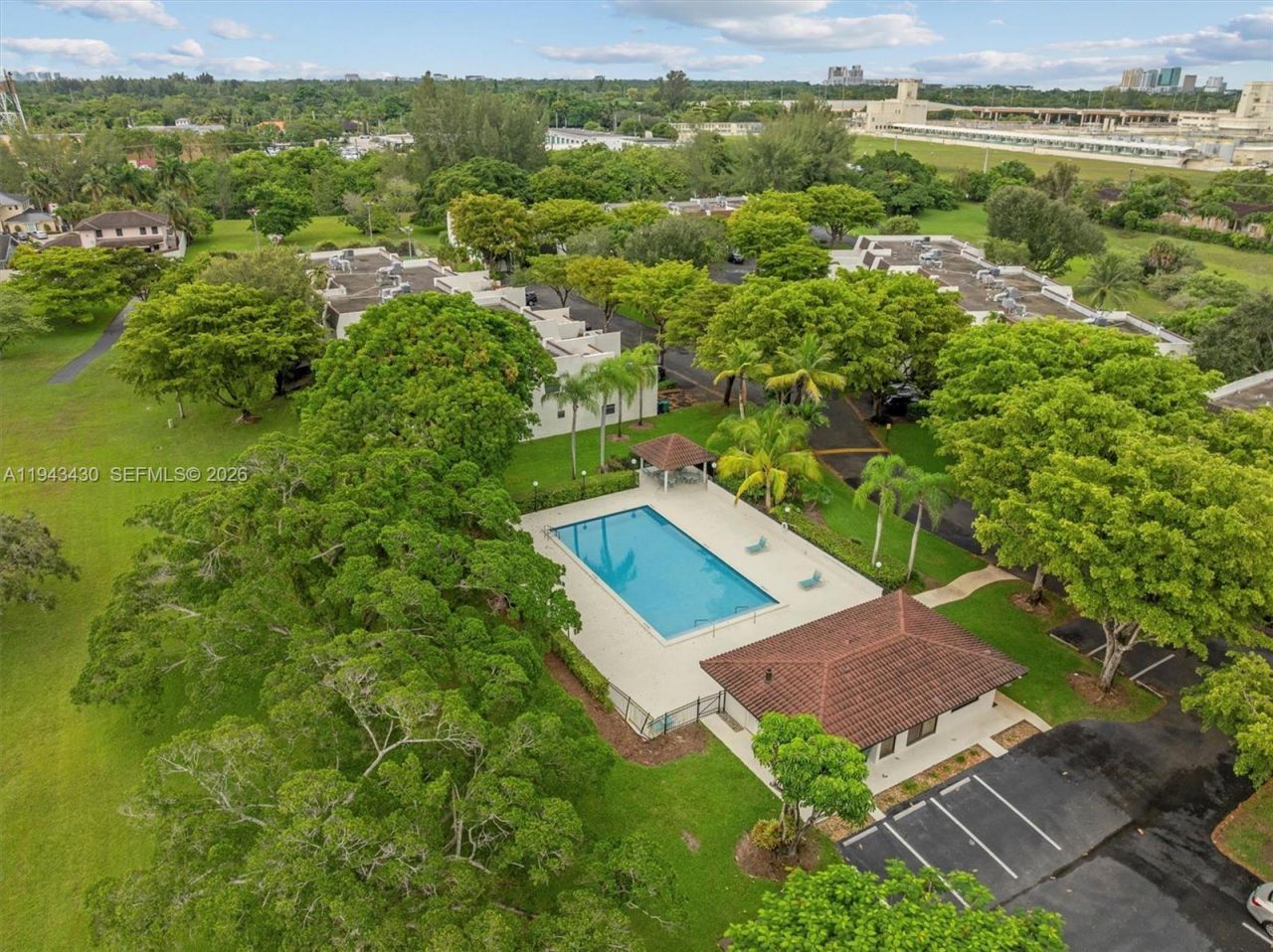 8896 SW 62nd Ter, Unit 7-G, Miami, FL 33173 Photo