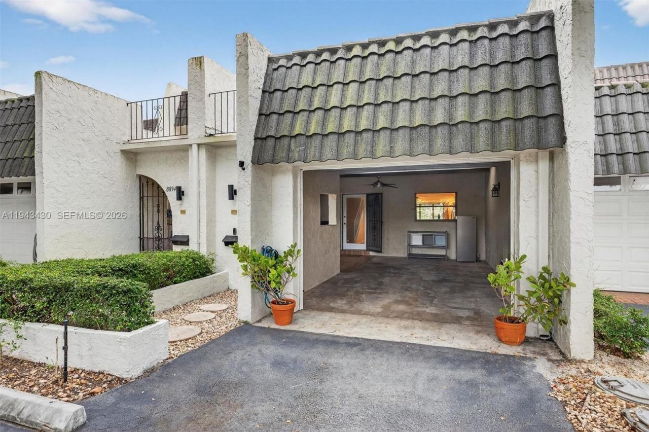 8896 SW 62nd Ter, Unit 7-G, Miami, FL 33173 Photo