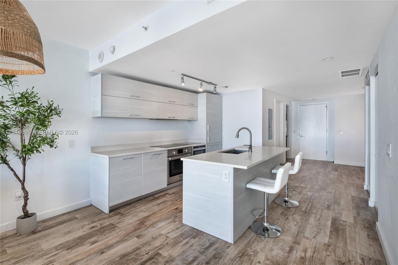 650 NE 32nd St, Unit 4306, Miami, FL 33137 Photo