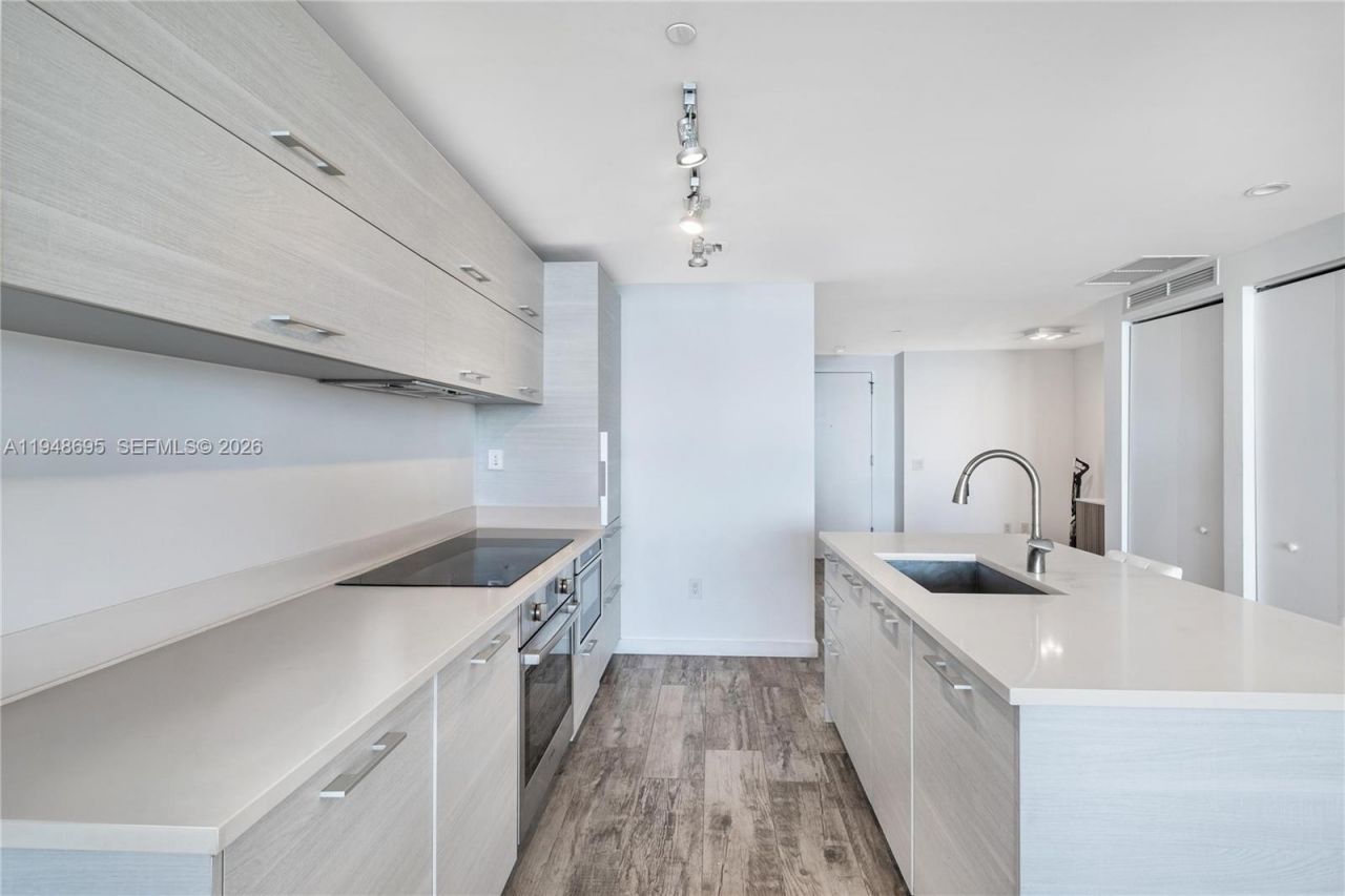 650 NE 32nd St, Unit 4306, Miami, FL 33137 Photo