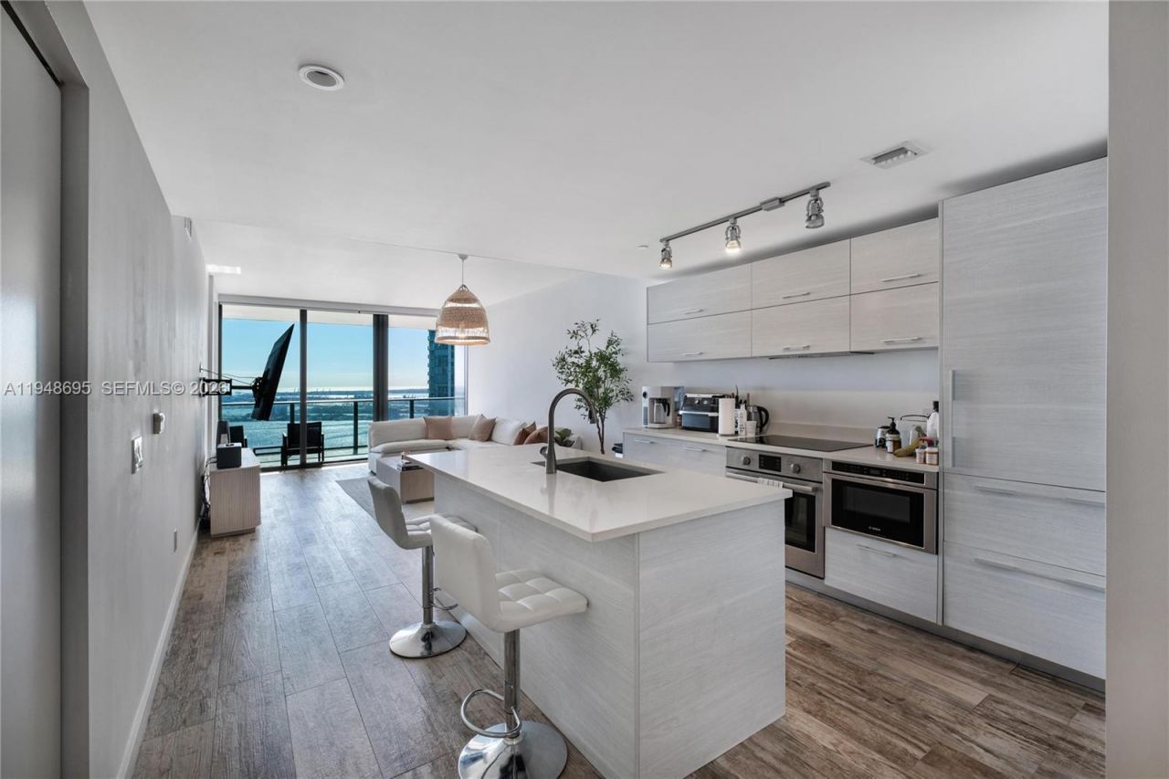 650 NE 32nd St, Unit 4306, Miami, FL 33137 Photo