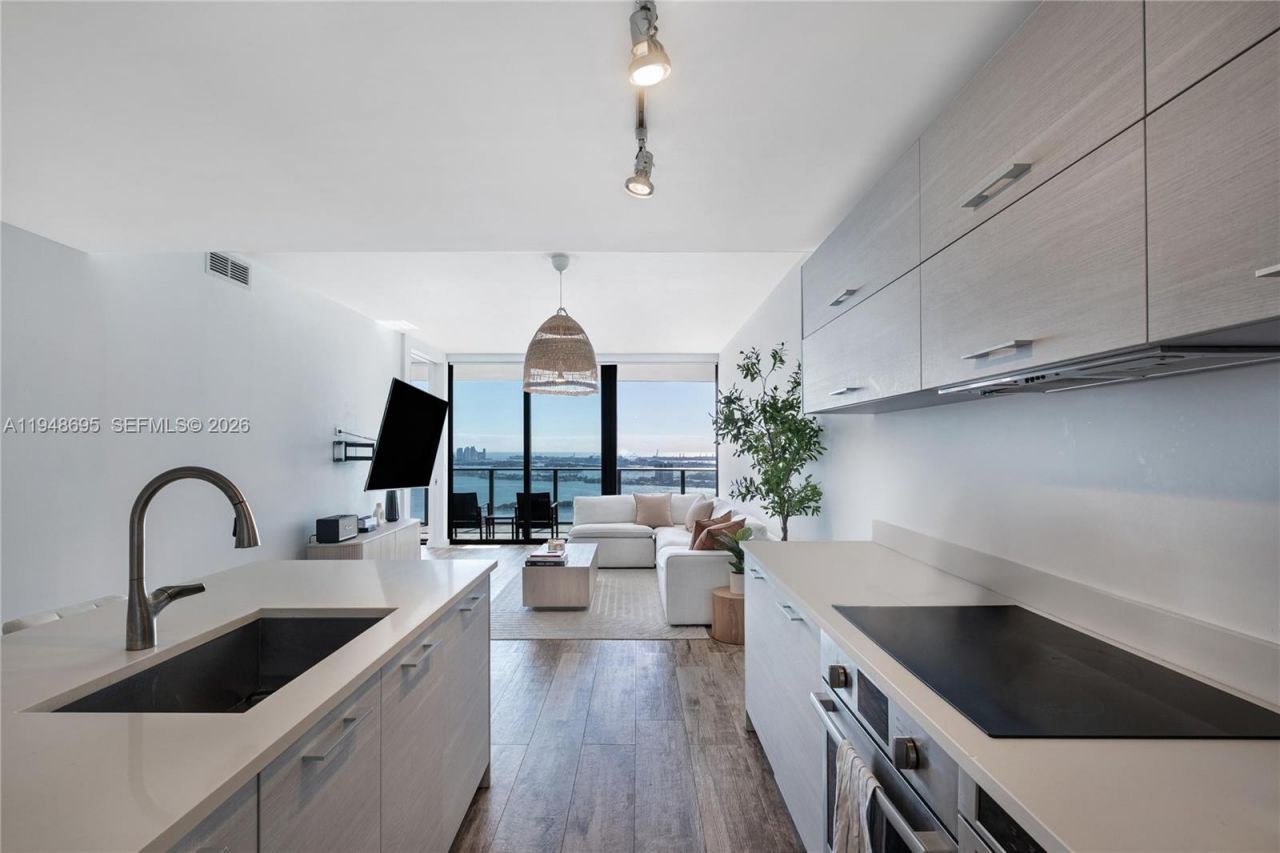 650 NE 32nd St, Unit 4306, Miami, FL 33137 Photo