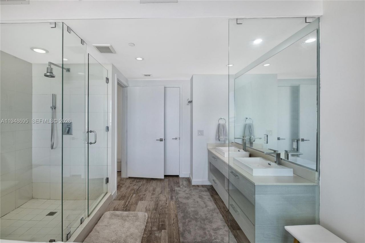 650 NE 32nd St, Unit 4306, Miami, FL 33137 Photo