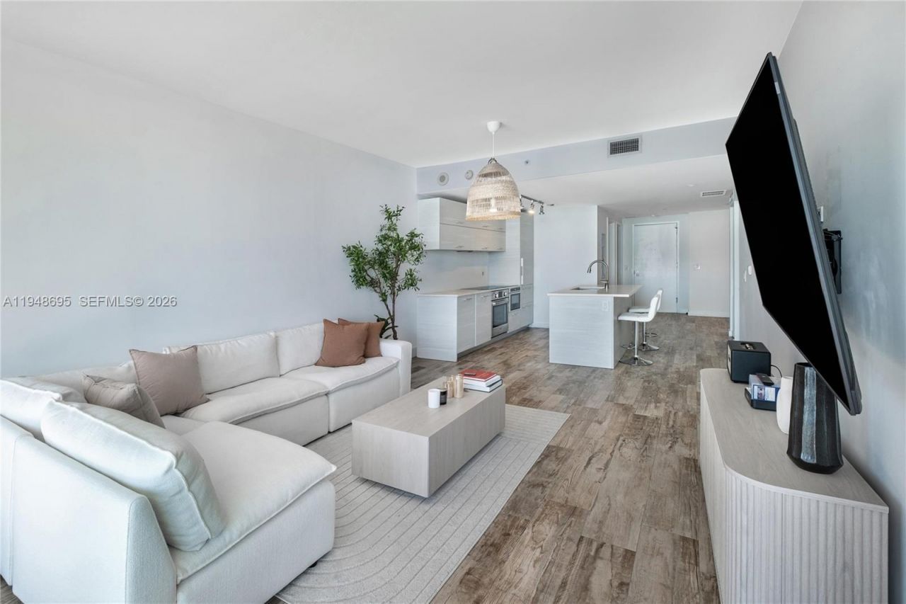 650 NE 32nd St, Unit 4306, Miami, FL 33137 Photo