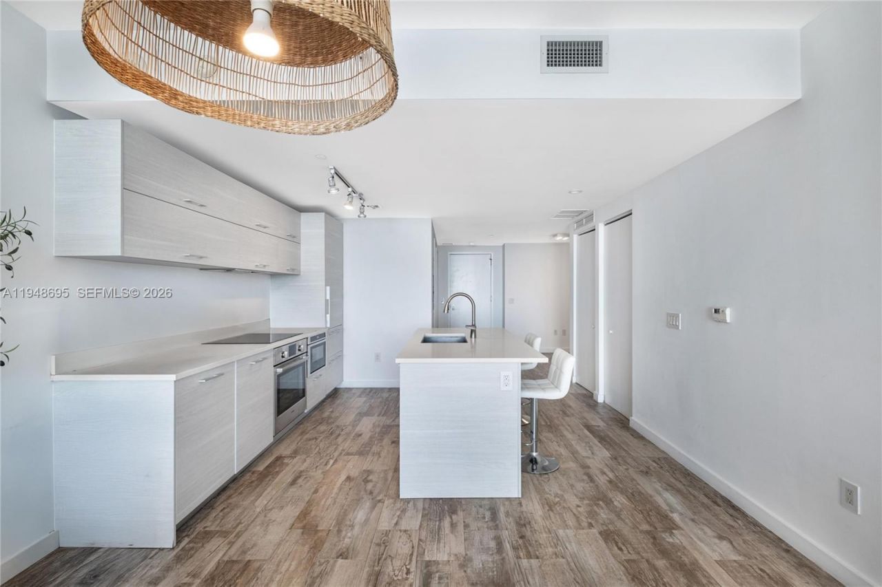 650 NE 32nd St, Unit 4306, Miami, FL 33137 Photo