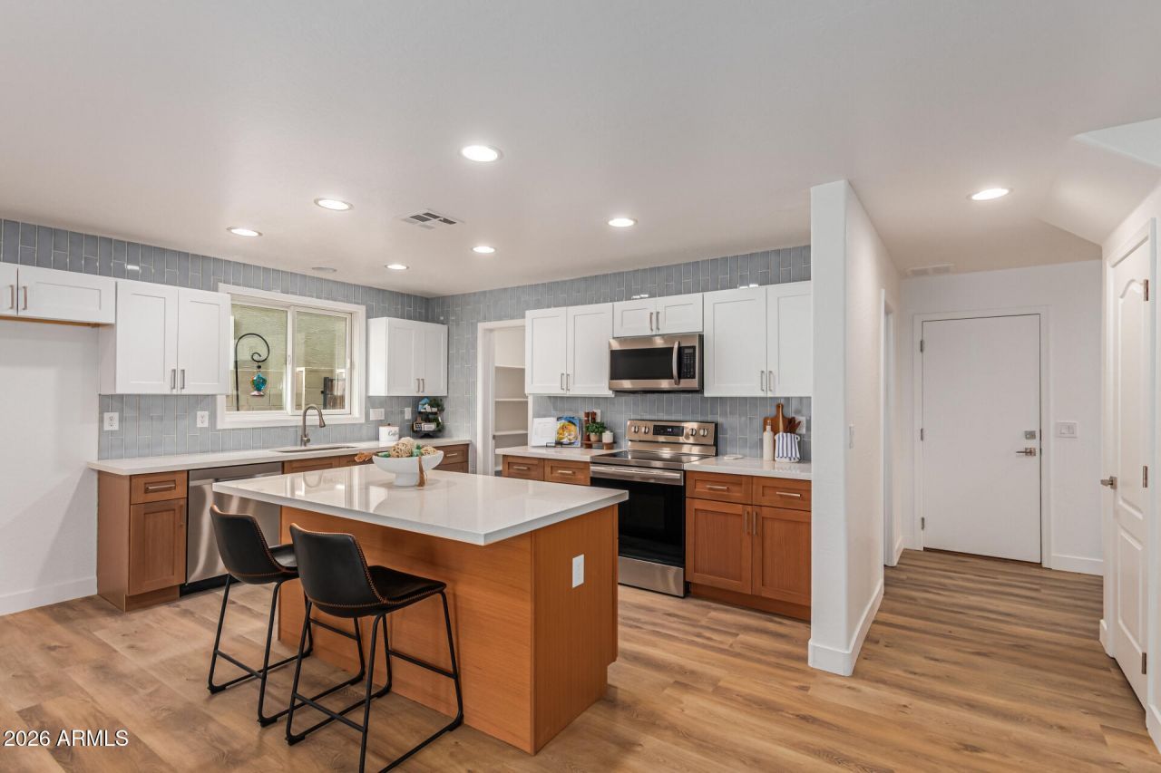 18109 W Bridger Street, Surprise, AZ 85388 Main Photo